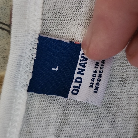 October Sale. Buy 1 Get 1 Free..Old Navy Ladies White shorts sleeved top NWT - Picture 5 of 6